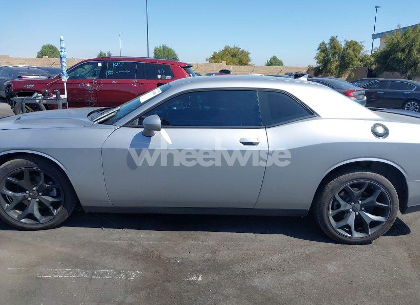 Photo 15 of 2016 Dodge Challenger SXT (VIN 2C3CDZAG2GH336292)