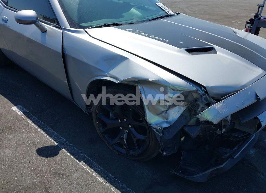 Photo 6 of 2016 Dodge Challenger SXT (VIN 2C3CDZAG2GH336292)