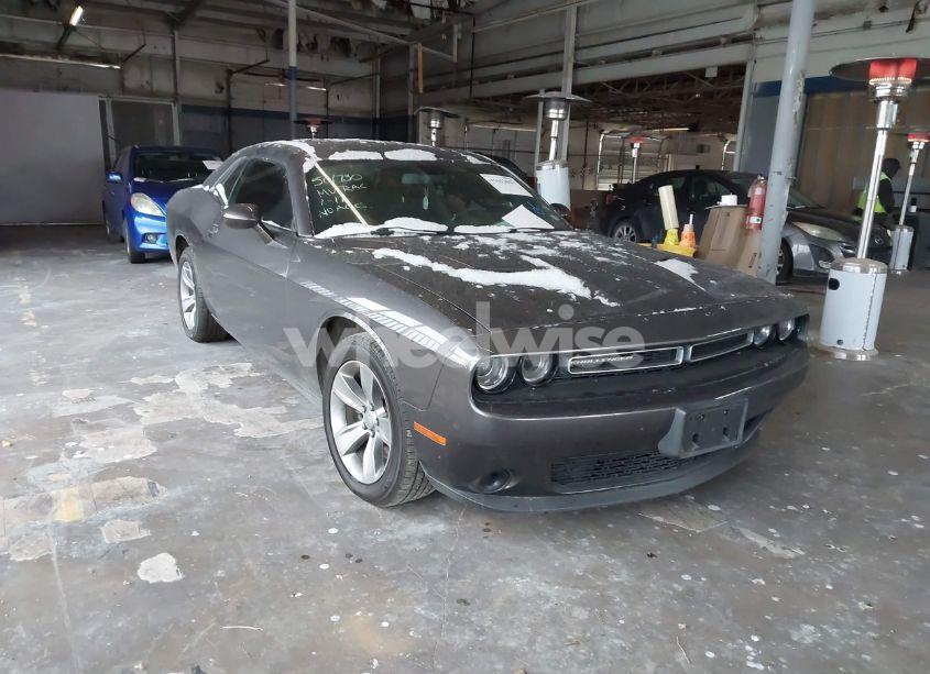 2017 Dodge Challenger SXT (VIN 2C3CDZAG2HH501730) main photo