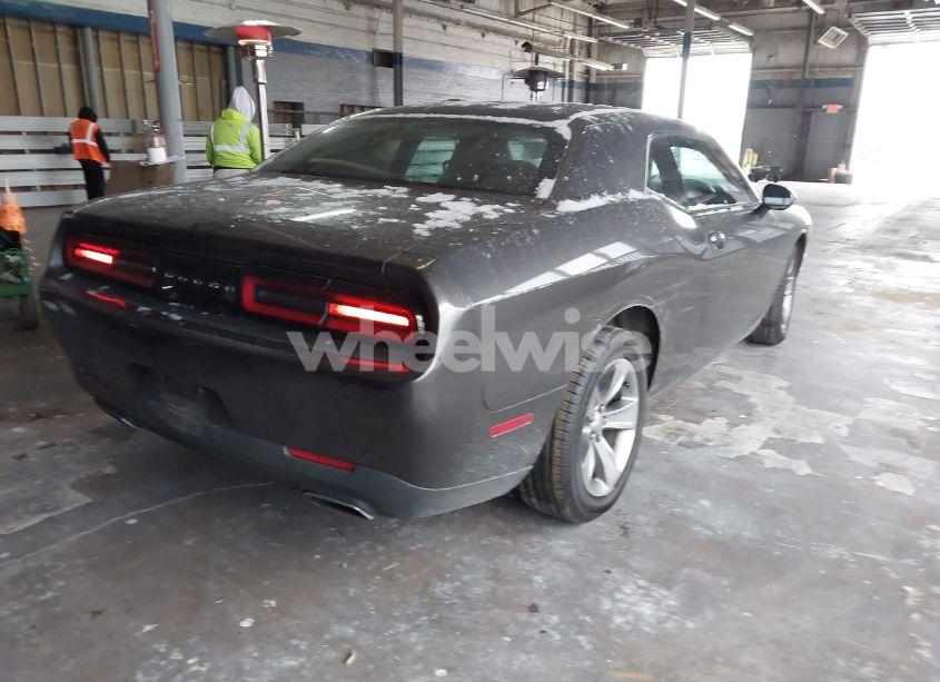 Photo 4 of 2017 Dodge Challenger SXT (VIN 2C3CDZAG2HH501730)