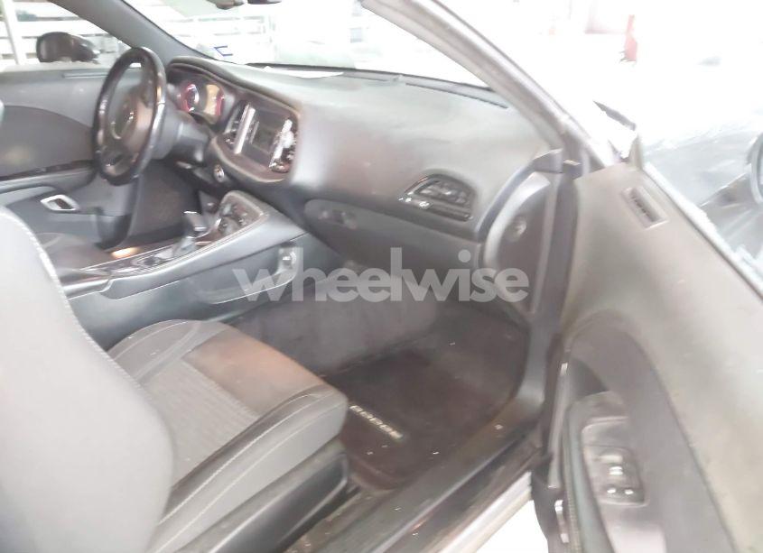 Photo 5 of 2017 Dodge Challenger SXT (VIN 2C3CDZAG2HH501730)