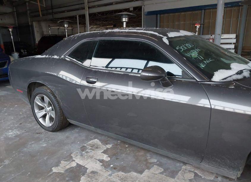 Photo 6 of 2017 Dodge Challenger SXT (VIN 2C3CDZAG2HH501730)