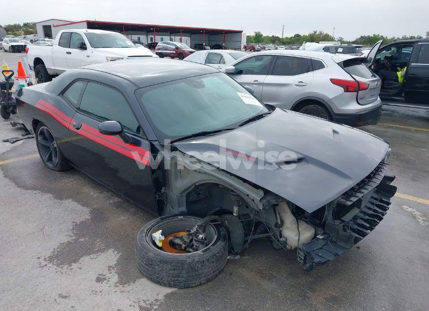 2017 Dodge Challenger SXT (VIN 2C3CDZAG2HH589064) main photo