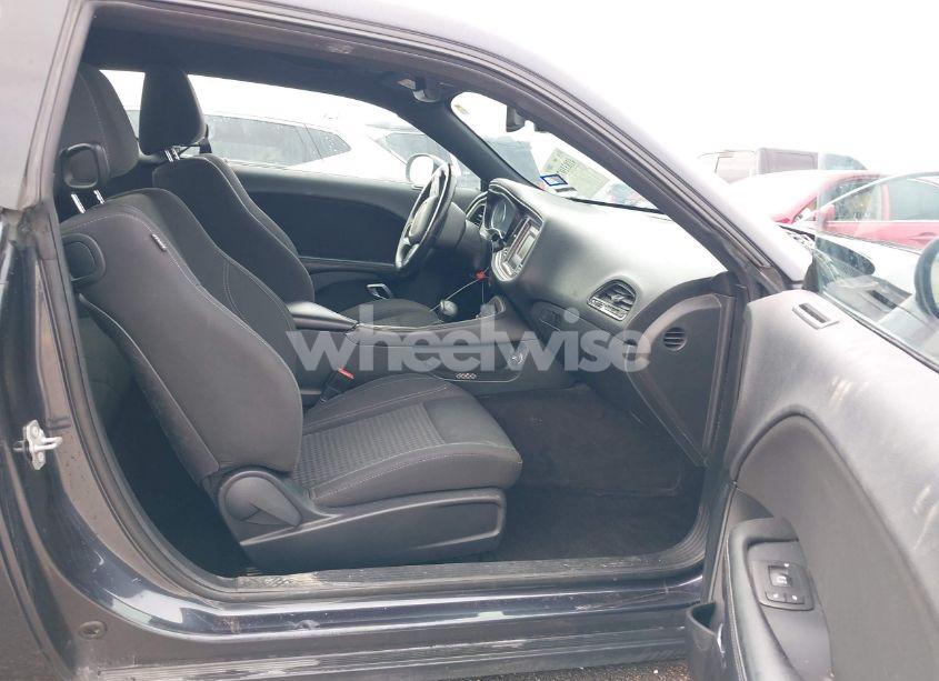 Photo 5 of 2017 Dodge Challenger SXT (VIN 2C3CDZAG2HH589064)