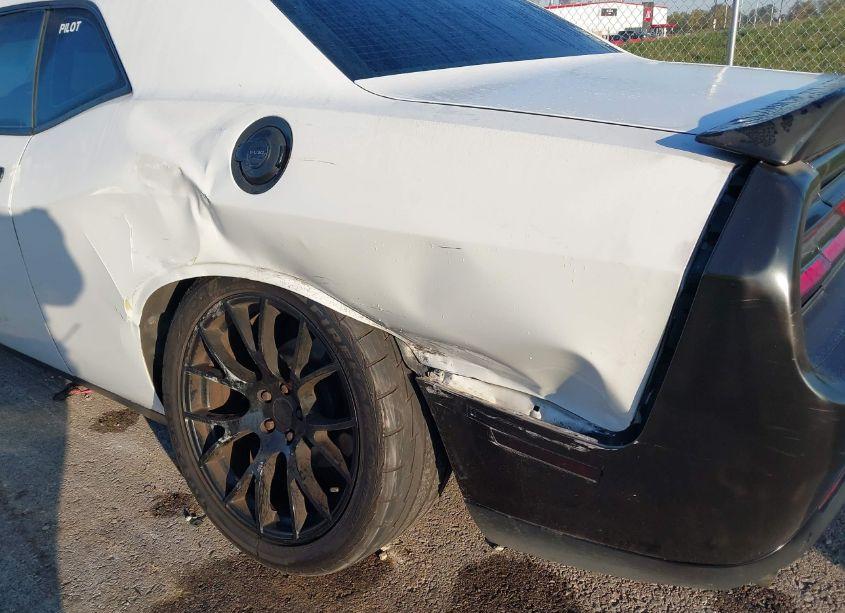 Photo 6 of 2017 Dodge Challenger SXT (VIN 2C3CDZAG2HH608910)