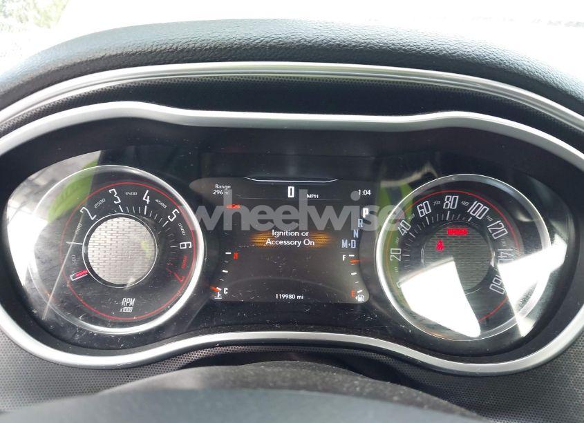 Photo 7 of 2018 Dodge Challenger SXT PLUS (VIN 2C3CDZAG2JH259026)