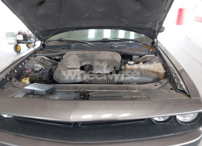 Photo 10 of 2018 Dodge Challenger SXT PLUS (VIN 2C3CDZAG2JH280295)