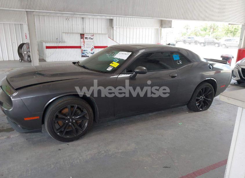 Photo 14 of 2018 Dodge Challenger SXT PLUS (VIN 2C3CDZAG2JH280295)