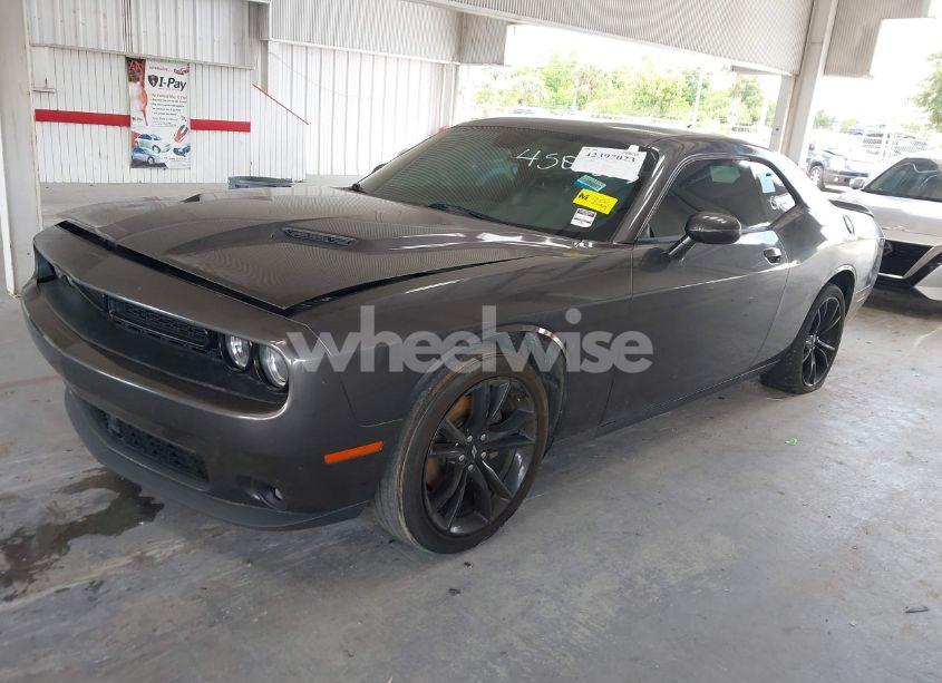 Photo 2 of 2018 Dodge Challenger SXT PLUS (VIN 2C3CDZAG2JH280295)