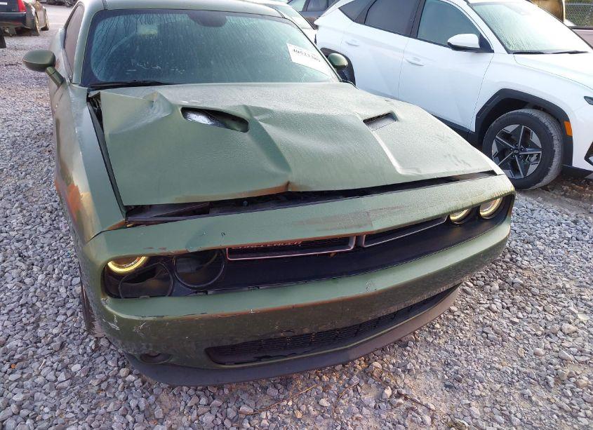 Photo 12 of 2018 Dodge Challenger SXT PLUS (VIN 2C3CDZAG2JH318365)