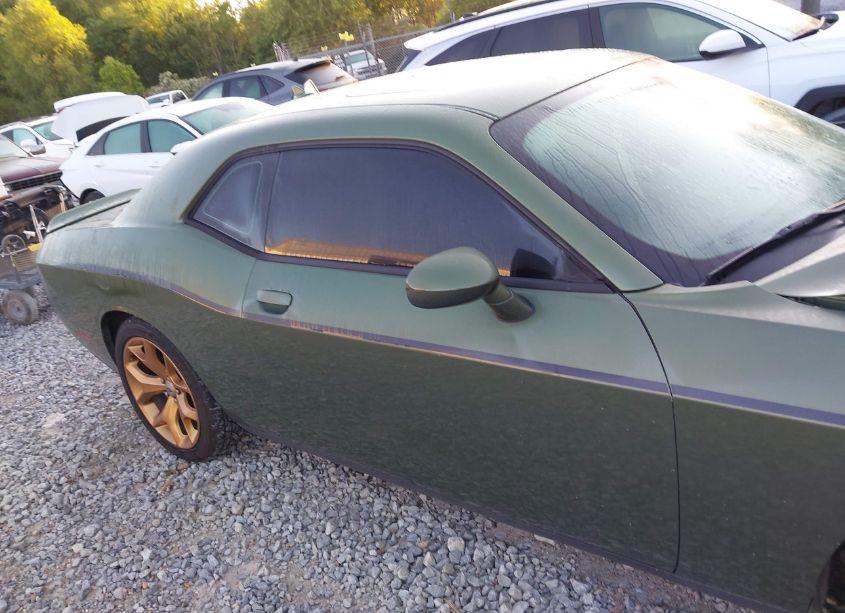 Photo 13 of 2018 Dodge Challenger SXT PLUS (VIN 2C3CDZAG2JH318365)