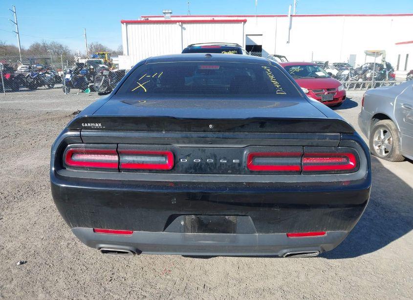Photo 15 of 2018 Dodge Challenger SXT (VIN 2C3CDZAG2JH325395)
