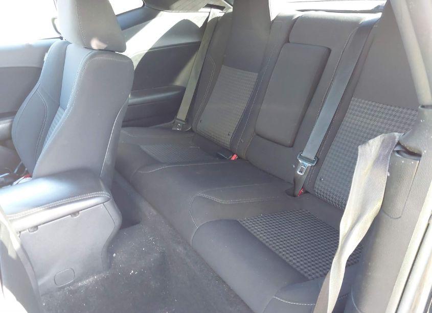 Photo 8 of 2018 Dodge Challenger SXT (VIN 2C3CDZAG2JH325395)