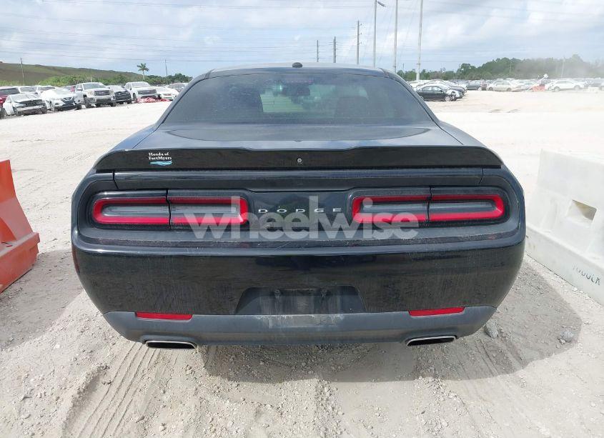 Photo 16 of 2019 Dodge Challenger SXT (VIN 2C3CDZAG2KH593834)