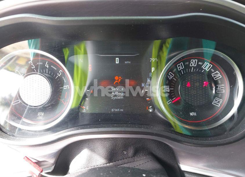 Photo 7 of 2019 Dodge Challenger SXT (VIN 2C3CDZAG2KH593834)