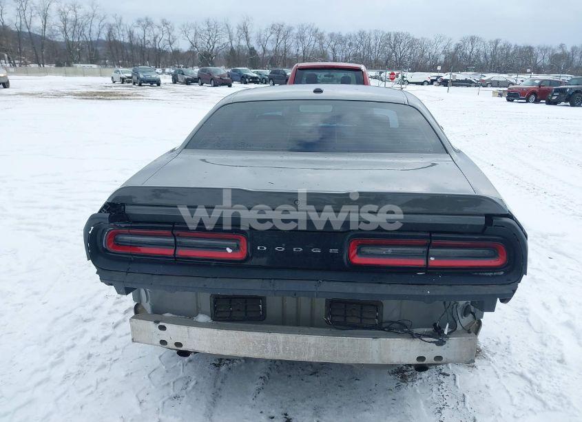 Photo 17 of 2019 Dodge Challenger SXT (VIN 2C3CDZAG2KH619865)