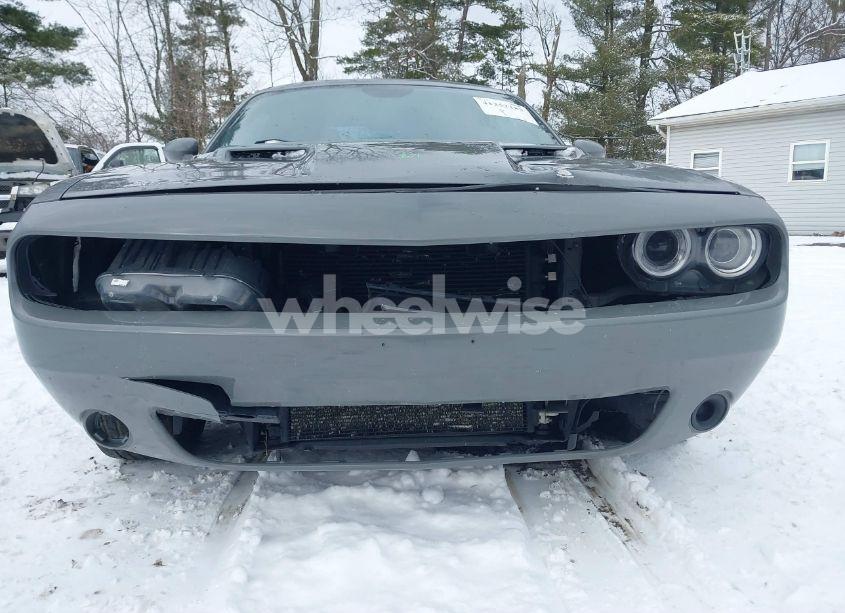 Photo 18 of 2019 Dodge Challenger SXT (VIN 2C3CDZAG2KH619865)