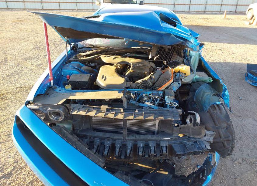 Photo 10 of 2019 Dodge Challenger SXT (VIN 2C3CDZAG2KH731842)