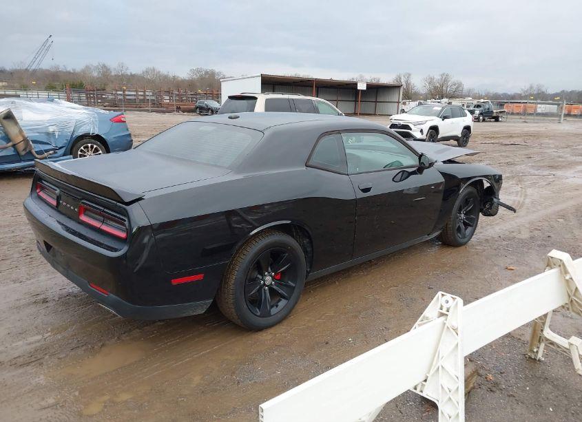 Photo 4 of 2019 Dodge Challenger SXT (VIN 2C3CDZAG2KH751234)