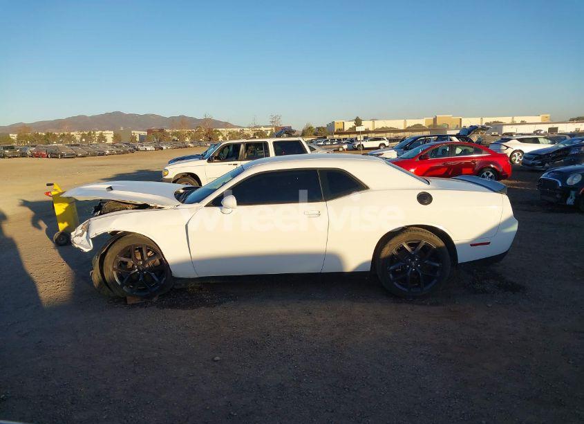 Photo 15 of 2020 Dodge Challenger SXT (VIN 2C3CDZAG2LH174447)