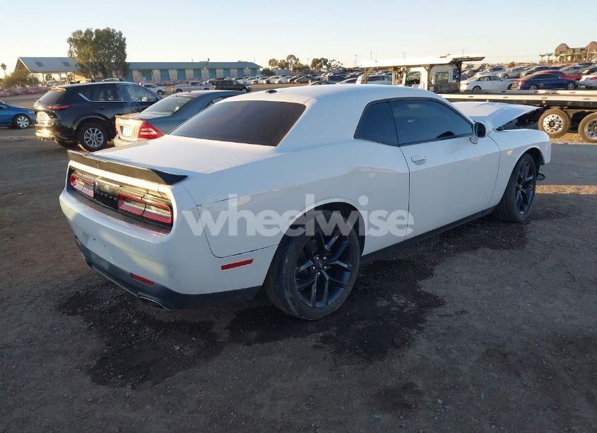 Photo 4 of 2020 Dodge Challenger SXT (VIN 2C3CDZAG2LH174447)