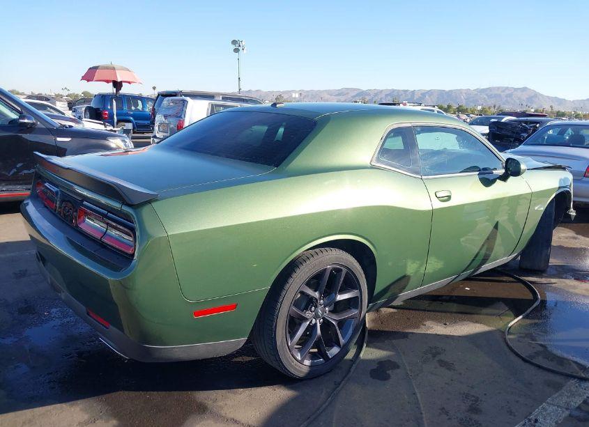 Photo 4 of 2021 Dodge Challenger SXT (VIN 2C3CDZAG2MH567754)