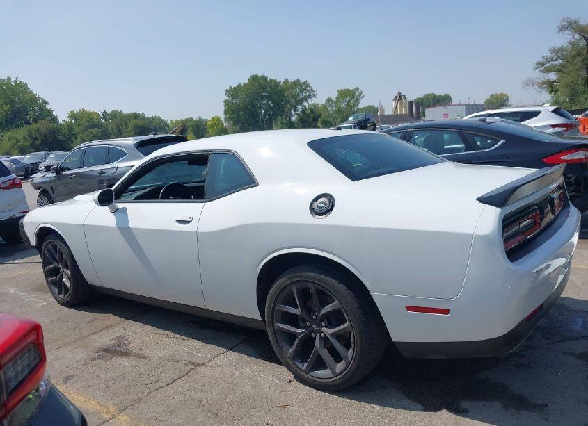 Photo 15 of 2021 Dodge Challenger SXT (VIN 2C3CDZAG2MH573151)
