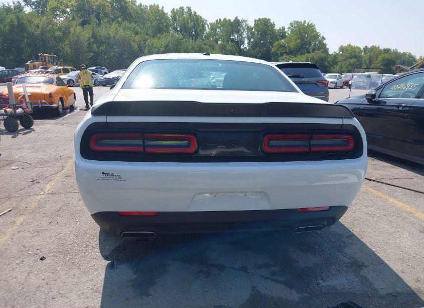Photo 17 of 2021 Dodge Challenger SXT (VIN 2C3CDZAG2MH573151)