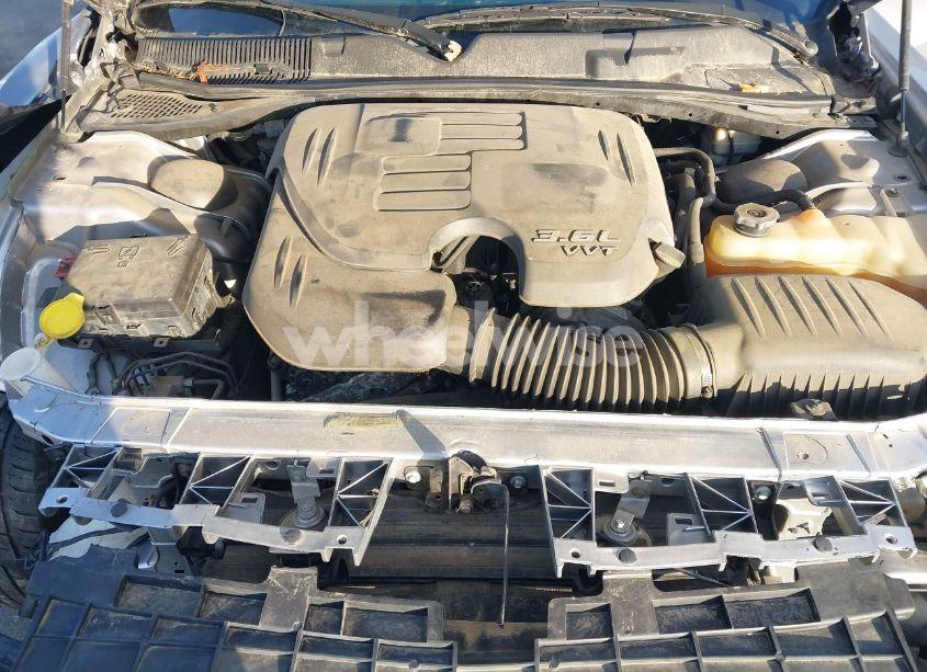 Photo 10 of 2015 Dodge Challenger SXT (VIN 2C3CDZAG3FH718944)