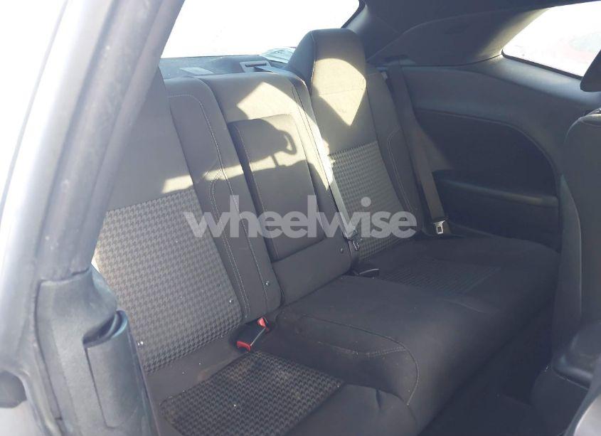 Photo 8 of 2015 Dodge Challenger SXT (VIN 2C3CDZAG3FH718944)