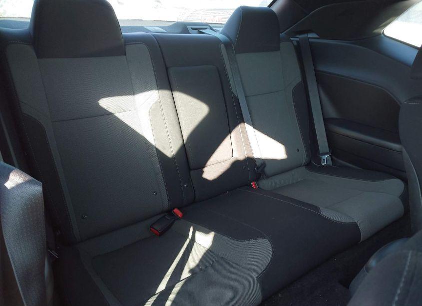 Photo 8 of 2015 Dodge Challenger SXT (VIN 2C3CDZAG3FH819563)
