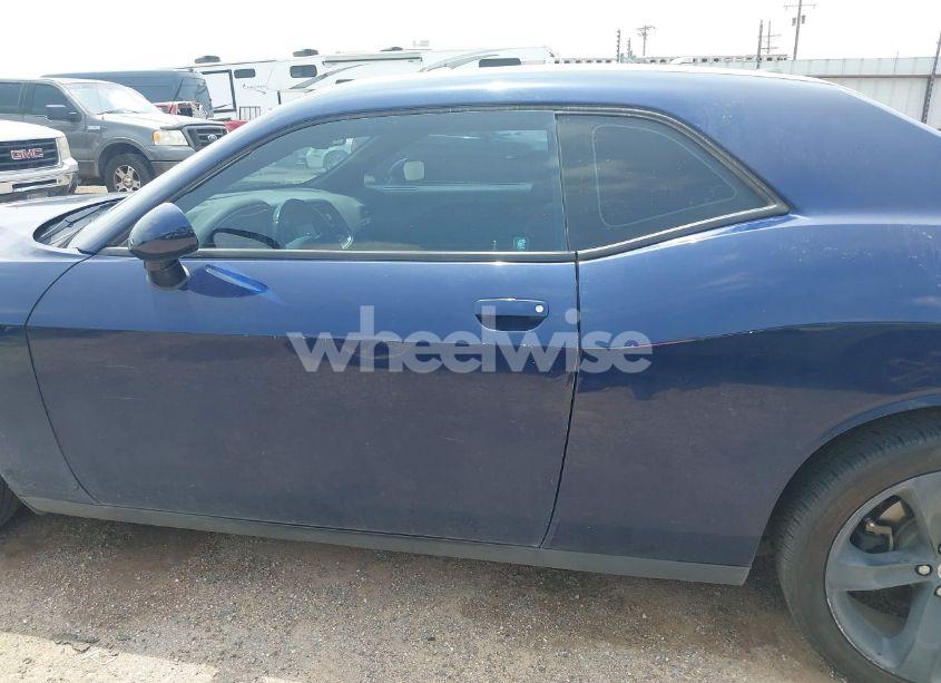 Photo 14 of 2016 Dodge Challenger SXT (VIN 2C3CDZAG3GH102095)