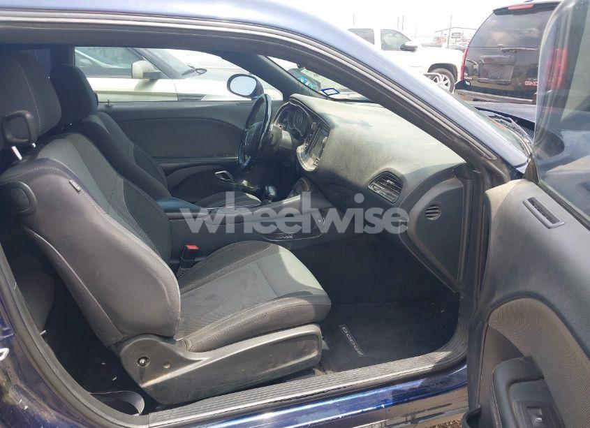 Photo 5 of 2016 Dodge Challenger SXT (VIN 2C3CDZAG3GH102095)