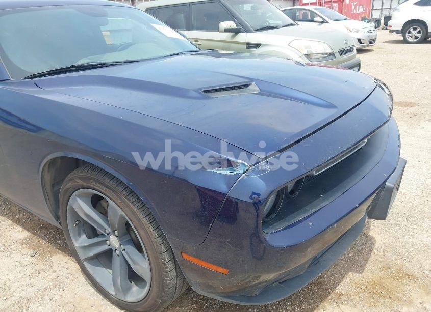 Photo 6 of 2016 Dodge Challenger SXT (VIN 2C3CDZAG3GH102095)