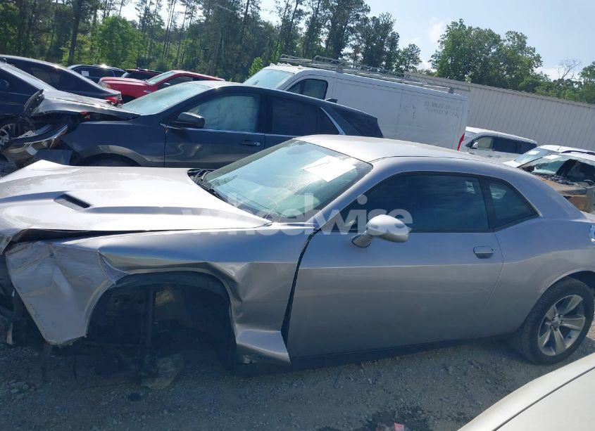 Photo 13 of 2016 Dodge Challenger SXT (VIN 2C3CDZAG3GH153080)