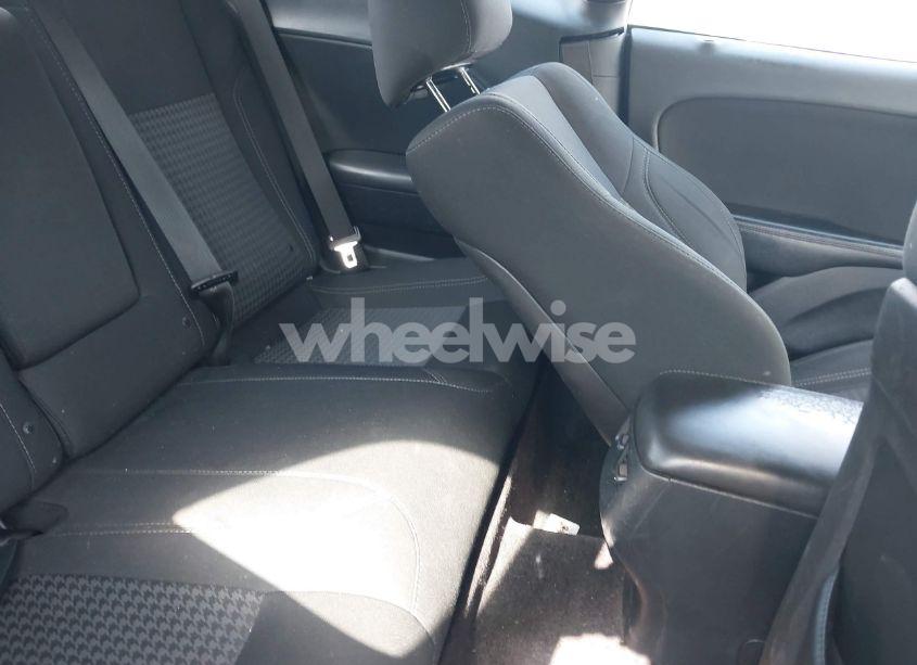 Photo 8 of 2016 Dodge Challenger SXT (VIN 2C3CDZAG3GH153080)