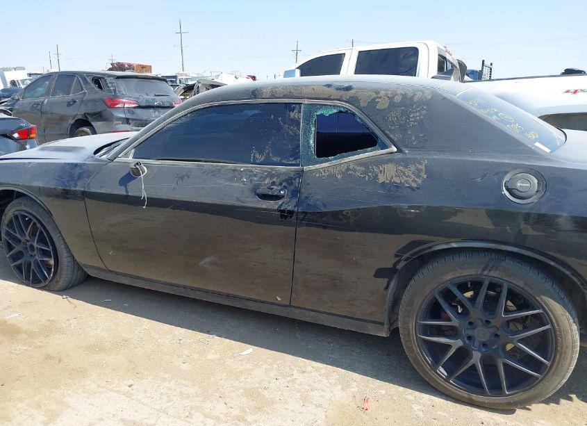 Photo 15 of 2016 Dodge Challenger SXT PLUS (VIN 2C3CDZAG3GH279892)