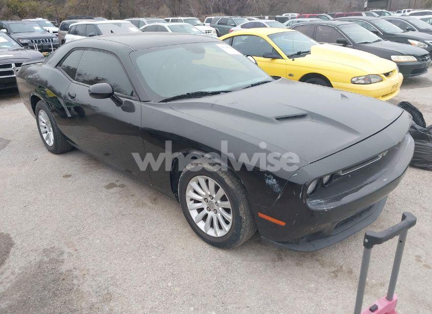 2016 Dodge Challenger SXT (VIN 2C3CDZAG3GH331652) main photo