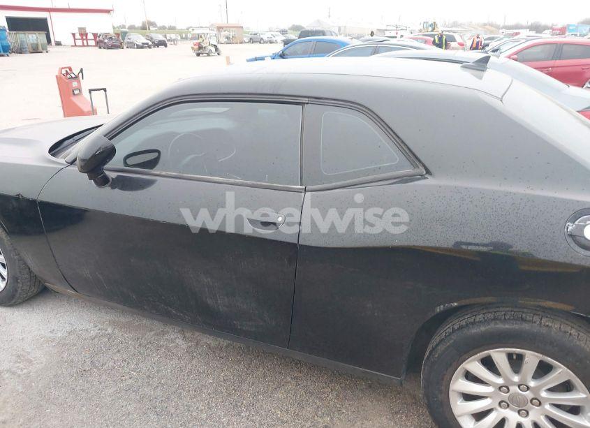 Photo 14 of 2016 Dodge Challenger SXT (VIN 2C3CDZAG3GH331652)