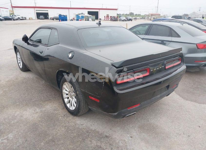 Photo 3 of 2016 Dodge Challenger SXT (VIN 2C3CDZAG3GH331652)