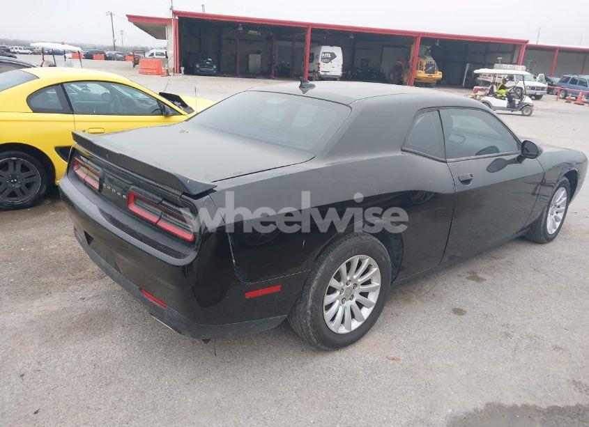 Photo 4 of 2016 Dodge Challenger SXT (VIN 2C3CDZAG3GH331652)