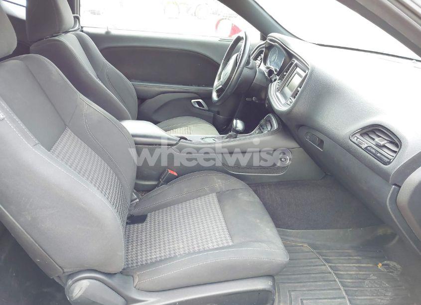 Photo 5 of 2016 Dodge Challenger SXT (VIN 2C3CDZAG3GH345826)