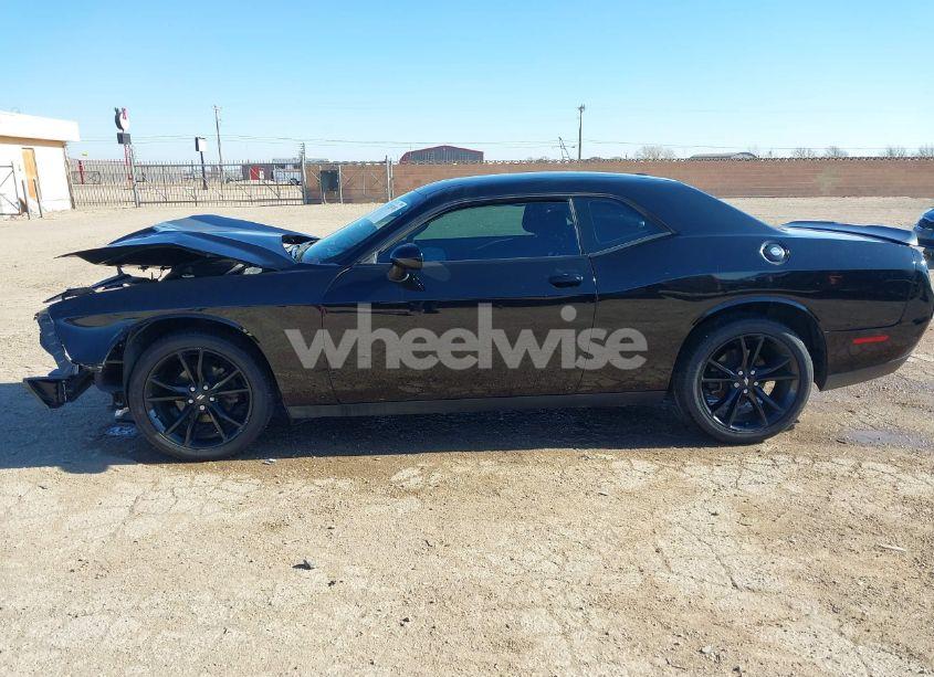 Photo 14 of 2017 Dodge Challenger SXT (VIN 2C3CDZAG3HH613906)
