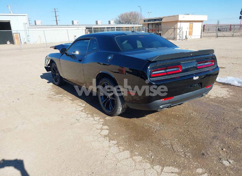 Photo 3 of 2017 Dodge Challenger SXT (VIN 2C3CDZAG3HH613906)