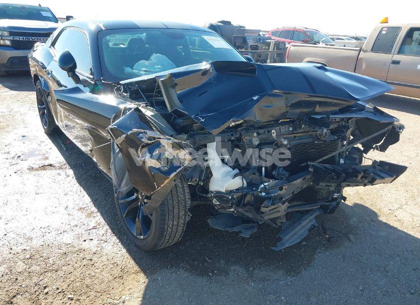 Photo 6 of 2017 Dodge Challenger SXT (VIN 2C3CDZAG3HH613906)