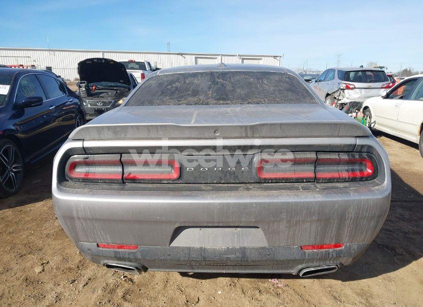 Photo 16 of 2018 Dodge Challenger SXT PLUS (VIN 2C3CDZAG3JH231932)