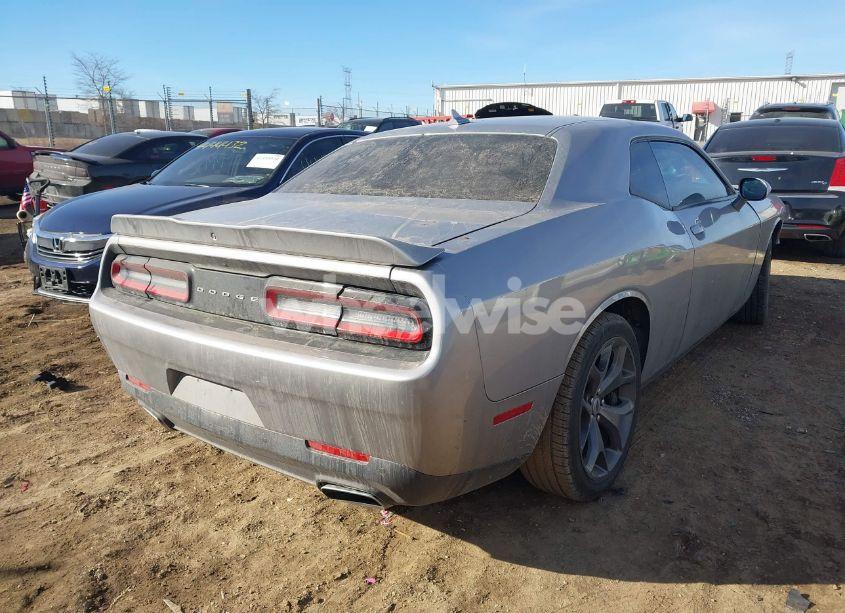 Photo 4 of 2018 Dodge Challenger SXT PLUS (VIN 2C3CDZAG3JH231932)