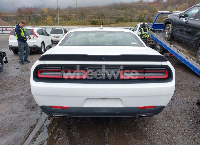 Photo 17 of 2018 Dodge Challenger SXT PLUS (VIN 2C3CDZAG3JH276918)