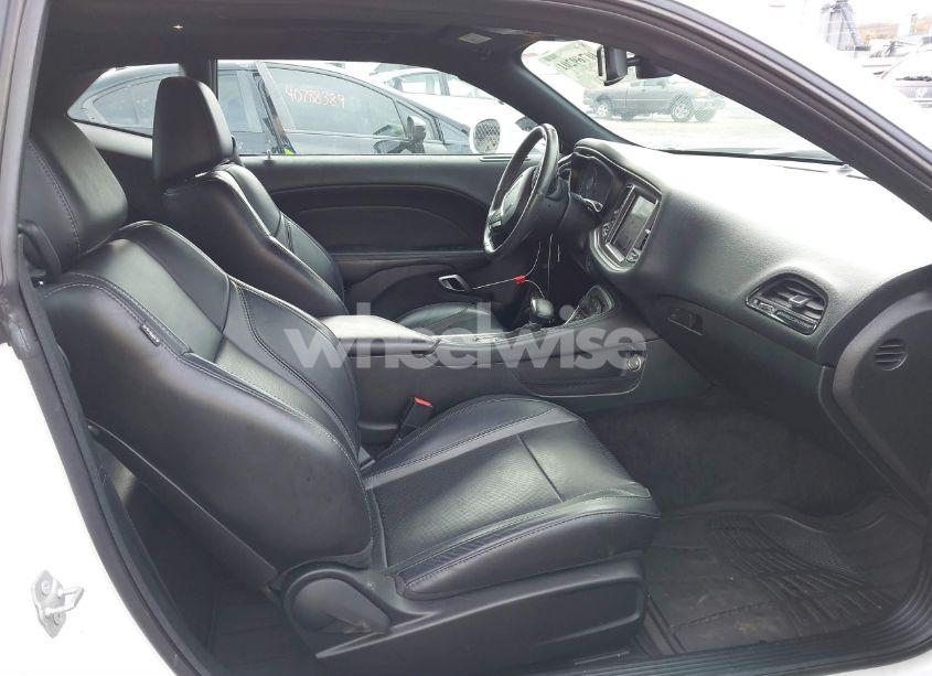 Photo 5 of 2018 Dodge Challenger SXT PLUS (VIN 2C3CDZAG3JH276918)