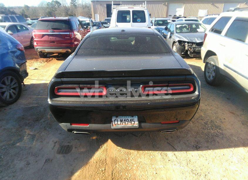 Photo 16 of 2018 Dodge Challenger SXT (VIN 2C3CDZAG3JH321744)